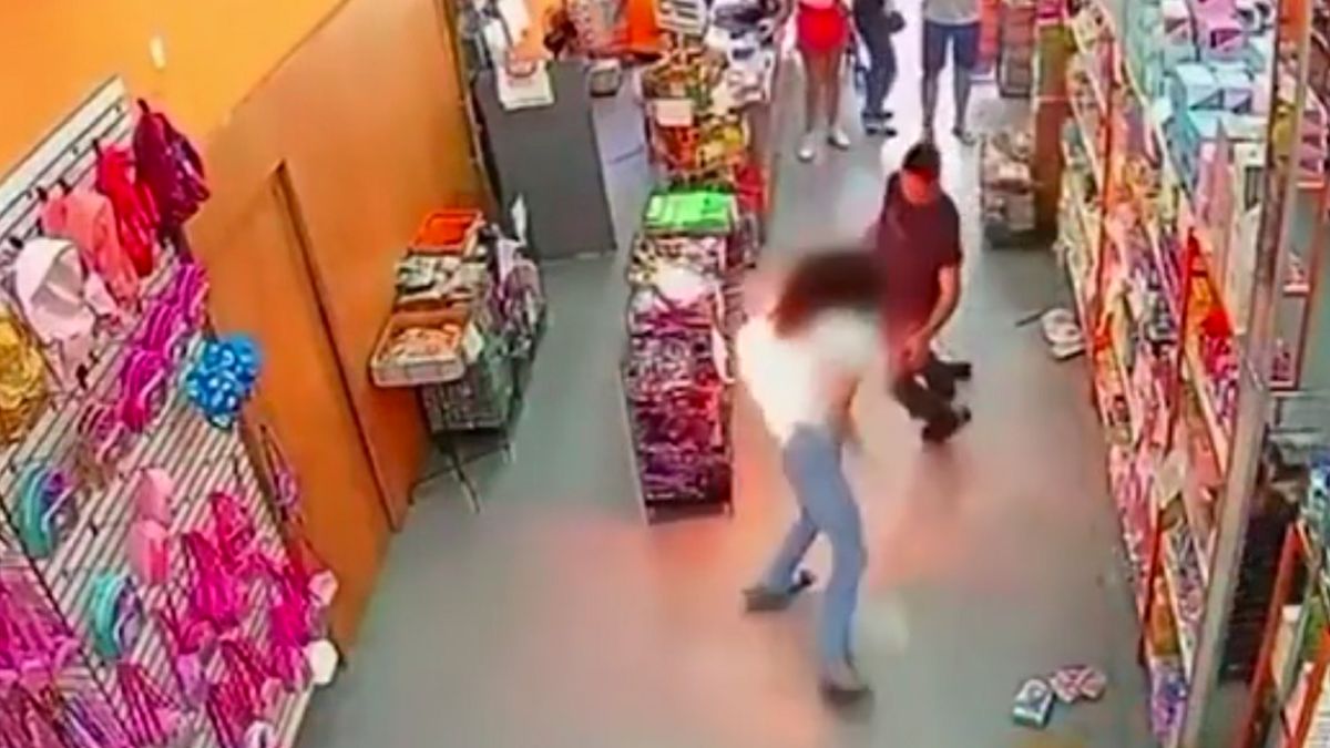 Telefon wybuchł w spodniach kobiety