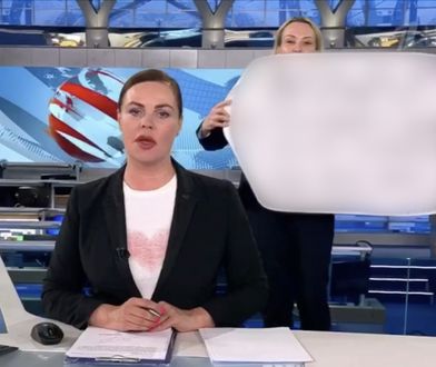 Tak działa cenzura w Rosji. Słynny plakat całkowicie zamazany