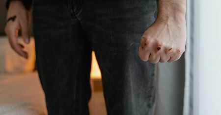 Rośnie liczba przestępstw z użyciem przemocy w Niemczech. Niepokojące statystyki dot. kobiet
