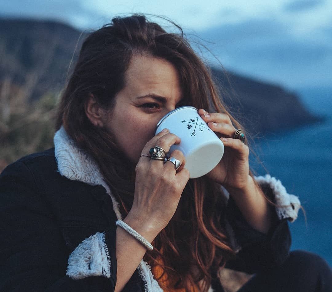 Sabina to podróżniczka, fotografka, blogerka i aktywistka