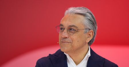 "Wyciągnął" dwie firmy. Słynny prezes nagle zrezygnował