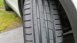 Test letnich opon 235/35 R19. Coś dla szybszych aut