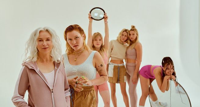 Manuela Gretkowska oraz wokalistka Ofelia w ciałopozytywnej reklamie Pumy