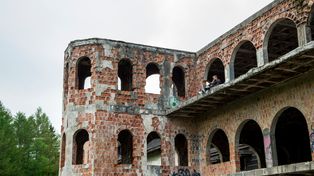 Niedokończona tajemnicza budowla, która stała się ciekawostką architektoniczną i turystyczną