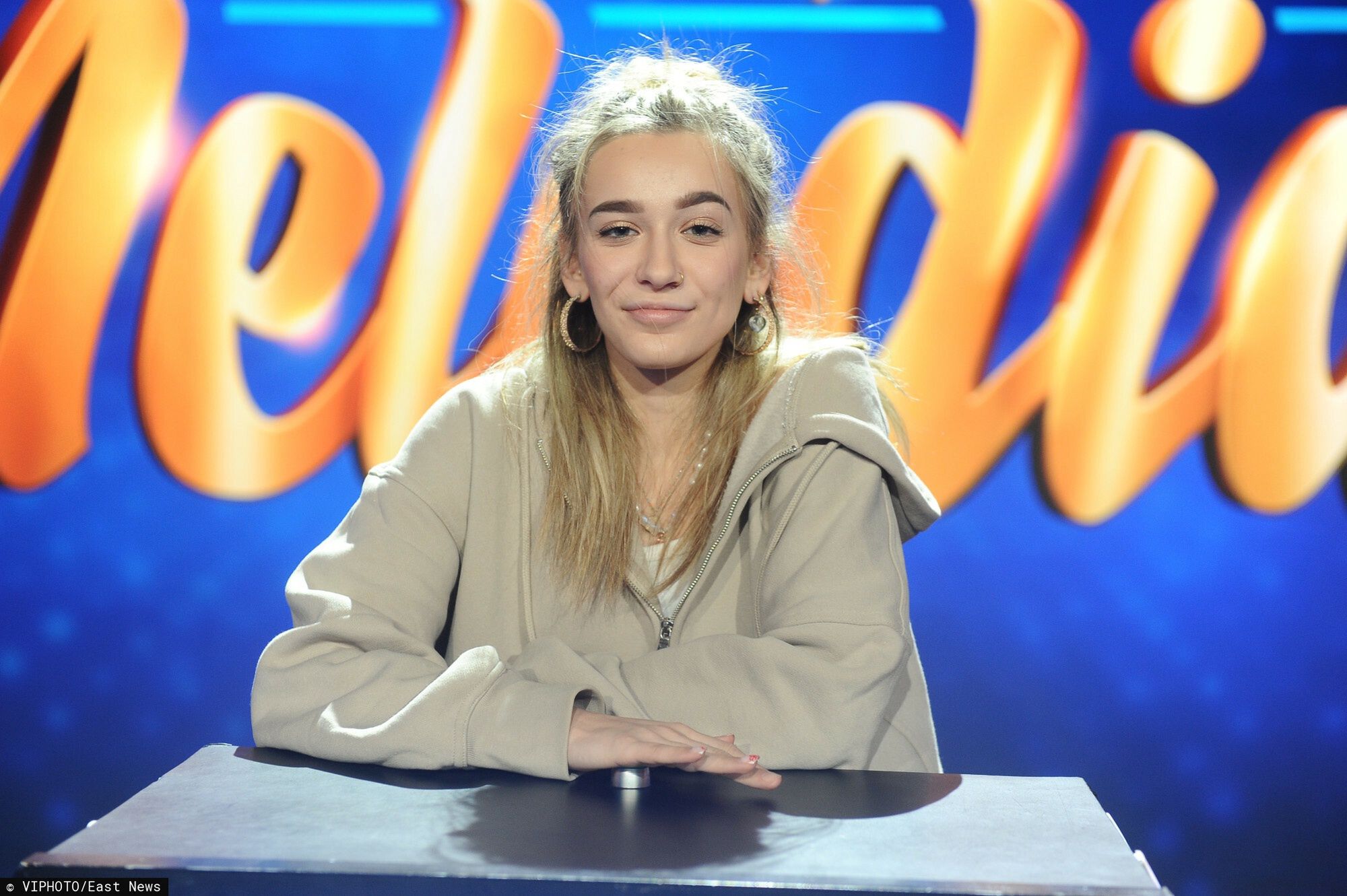 Pola Wiśniewska eksponuje ciążowy brzuszek podczas starcia z Michałem Wiśniewskim i Fabienne w "Jaka to melodia?"