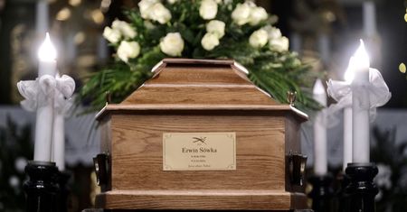 Katowice. Erwin Sówka spoczął na cmentarzu w Janowie. Premier przemawiał na pogrzebie