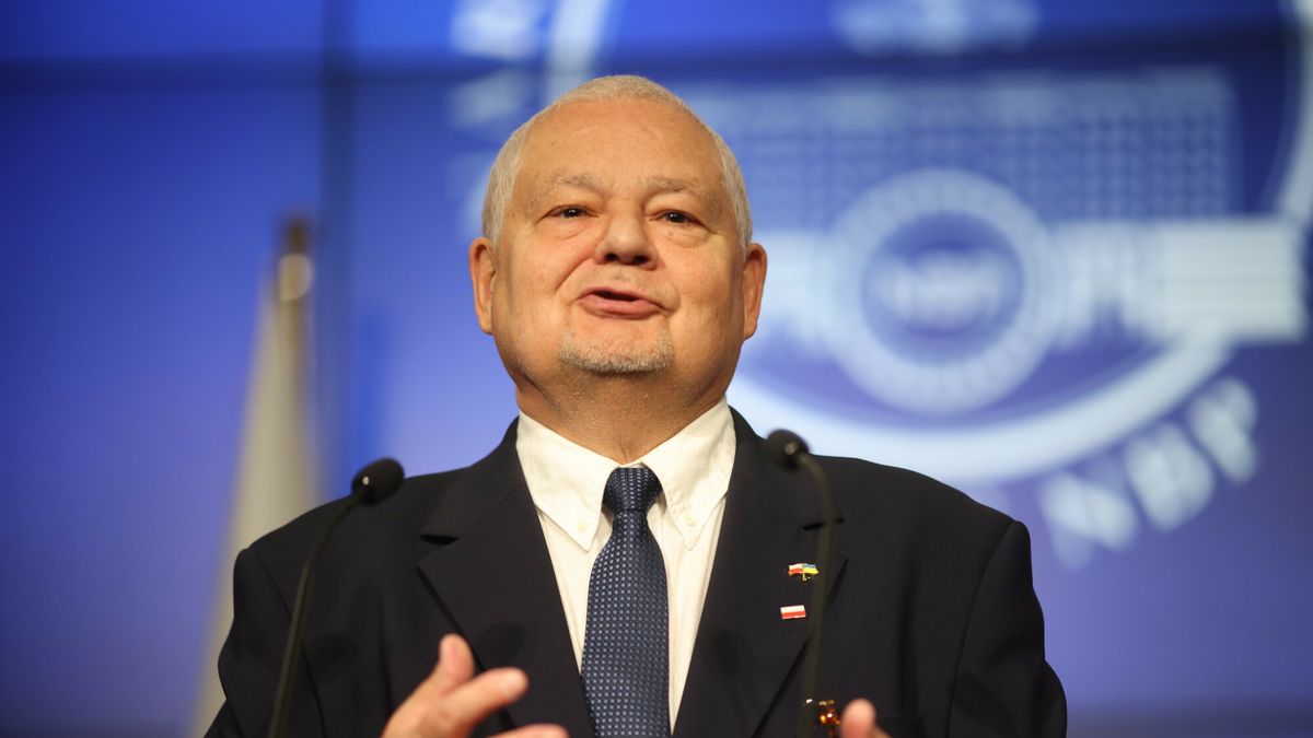 Konferencja prezesa NBP Adama Glapi?skiego
08.07.2022 Warszawa Konferencja prezesa NBP Adama Glapinskiego N/z Adam Glapinski 
fot Andrzej Iwanczuk/REPORTER
Andrzej Iwanczuk/REPORTER