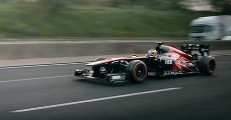 Alfa Romeo wzięła bolid F1 na przejażdżkę po publicznych drogach