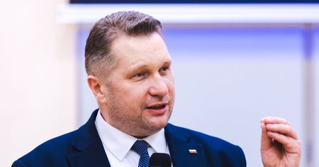 Czarnek poszedł do Radia Maryja. Apeluje do rodziców i dziadków