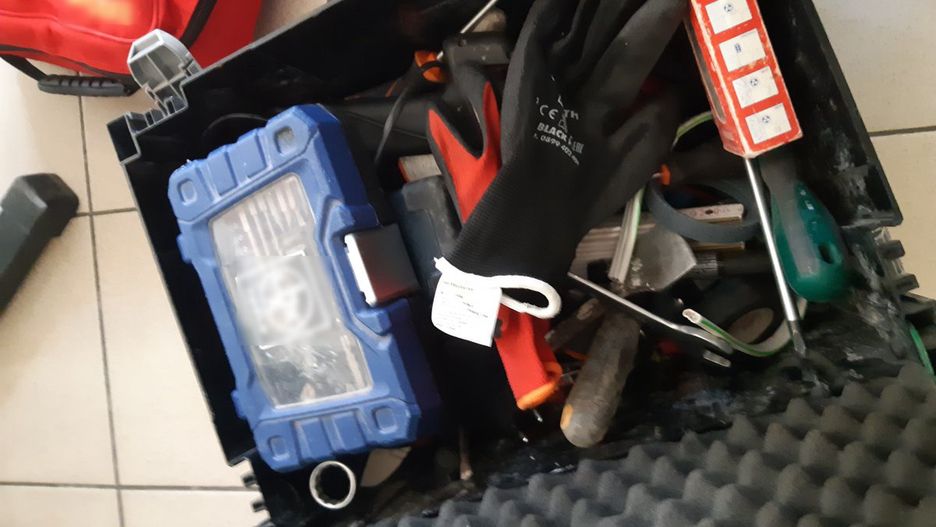 Zabezpieczone narzędzie przez policjantów