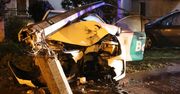 Lublin: Nocny wypadek. Na łuku jezdni pojechał prosto w słup