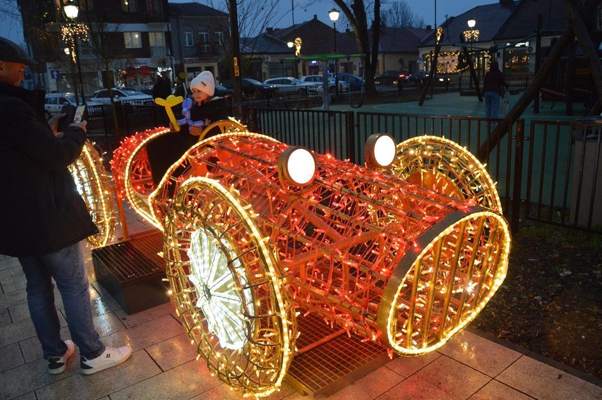 Ozdoby nie tylko pięknie wyglądają, ale też służą zabawie najmłodszych.
