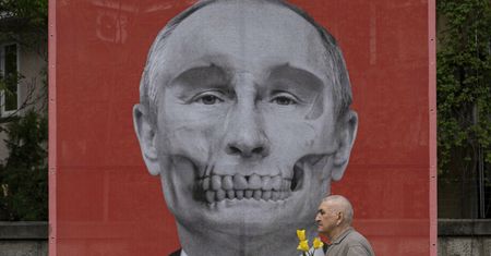 Putinowi potrzebna jest świeża krew. "Zrobi wszystko, by przetrwać"