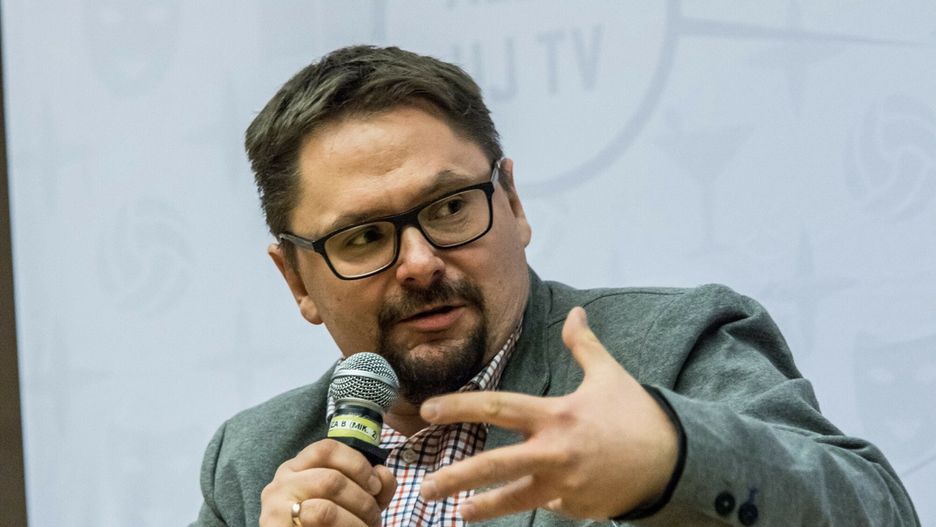Nowe obostrzenia. Tomasz Terlikowski podał powód niezamykania kościołów