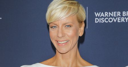 Anita Werner w białej sukience na zdjęciach z partnerem. Sypią się gratulacje