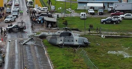 Wojskowy helikopter runął na ziemię. Przerażające nagranie z Meksyku