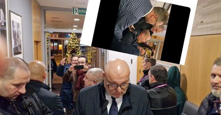 W środku nocy ruszyli do PAP. Sieć zalewają nagrania