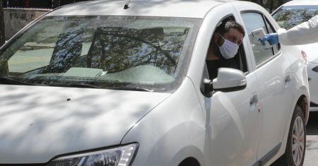 Prawo jazdy po koronawirusie. Kichanie czy kaszel przerywa egzamin