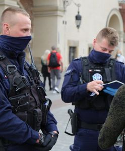 Koronawirus w Polsce. Sypią się kary za brak maseczek. Ponad 3,7 tys. mandatów jednego dnia