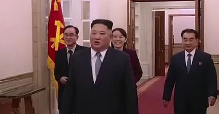 Zwolennicy teorii spiskowych twierdzą, że Kim Dzong Un nie żyje. Zauważyli jeden szczegół