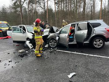 Śmiertelny wypadek na DK9. Doszło do czołowego zderzenia