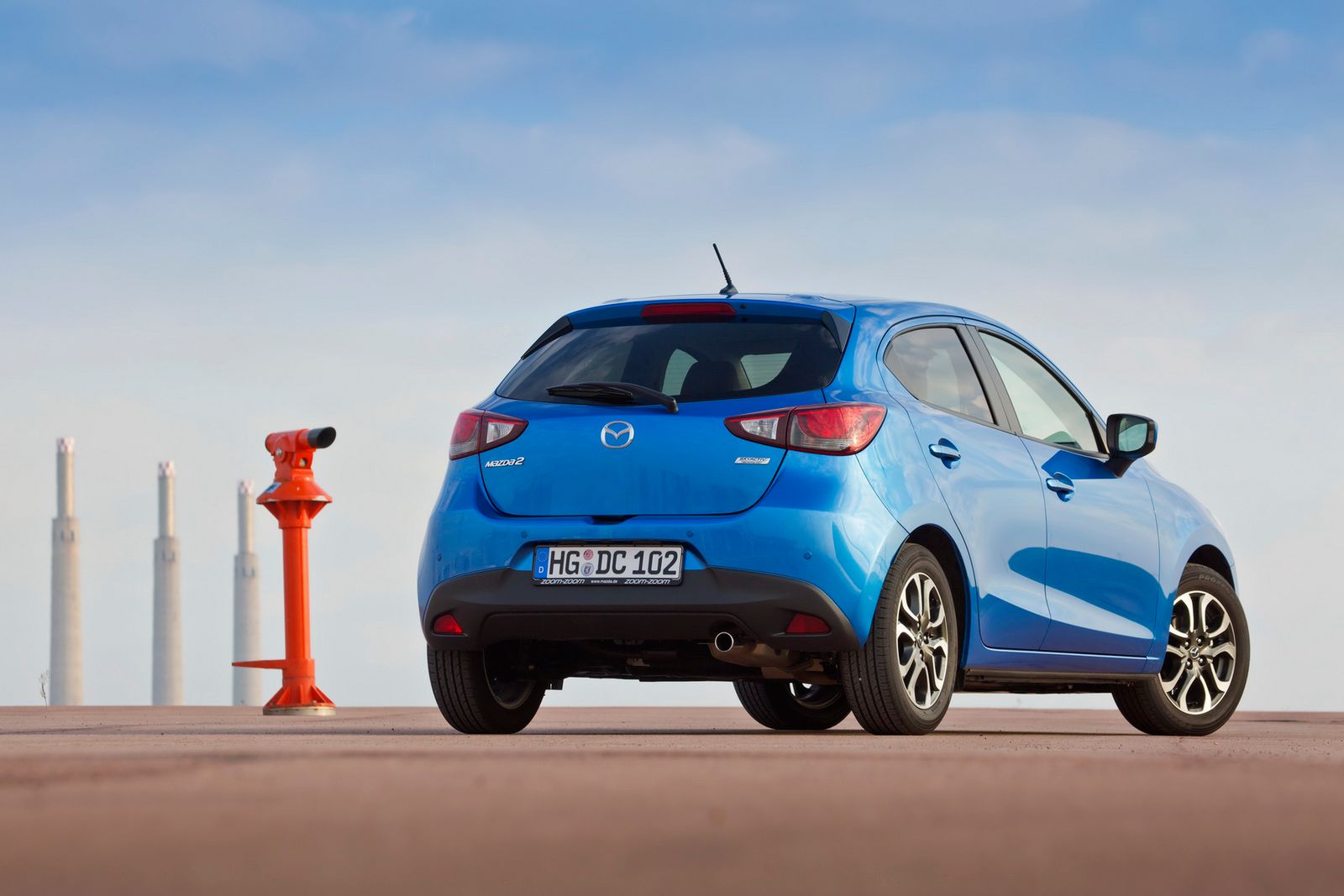 Europejska Mazda 2 – obszerna galeria zdjęć 29