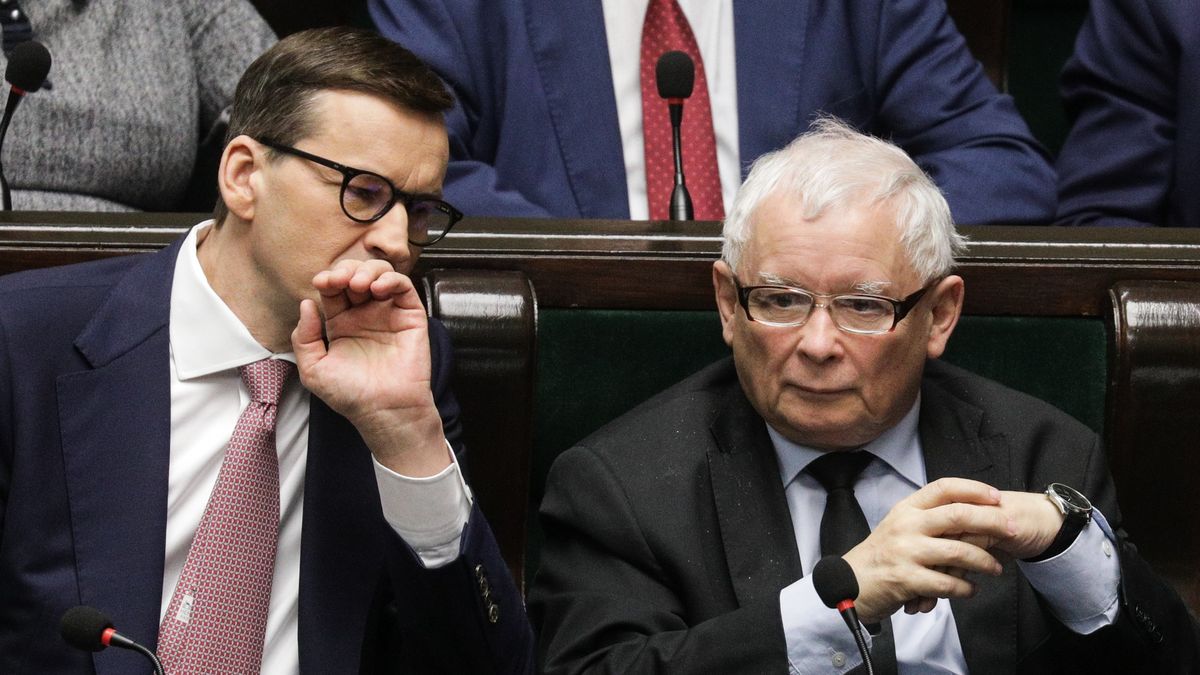 Warszawa 28.04.2022. 53. Posiedzenie Sejmu IX kadencji. N/z Mateusz Morawiecki, Jaroslaw Kaczynski.