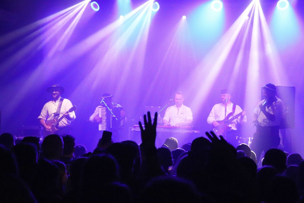 Rzeszów: Mikołajki z Baciarami odbyły się w piątkowy wieczór w Strefie Kultury Studenckiej