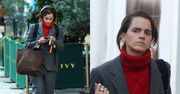 Dawno niewidziana Emma Watson przemierza ulice Londynu. Buty za 4 tysiące złotych, a samochód... oklejony taśmą (ZDJĘCIA)