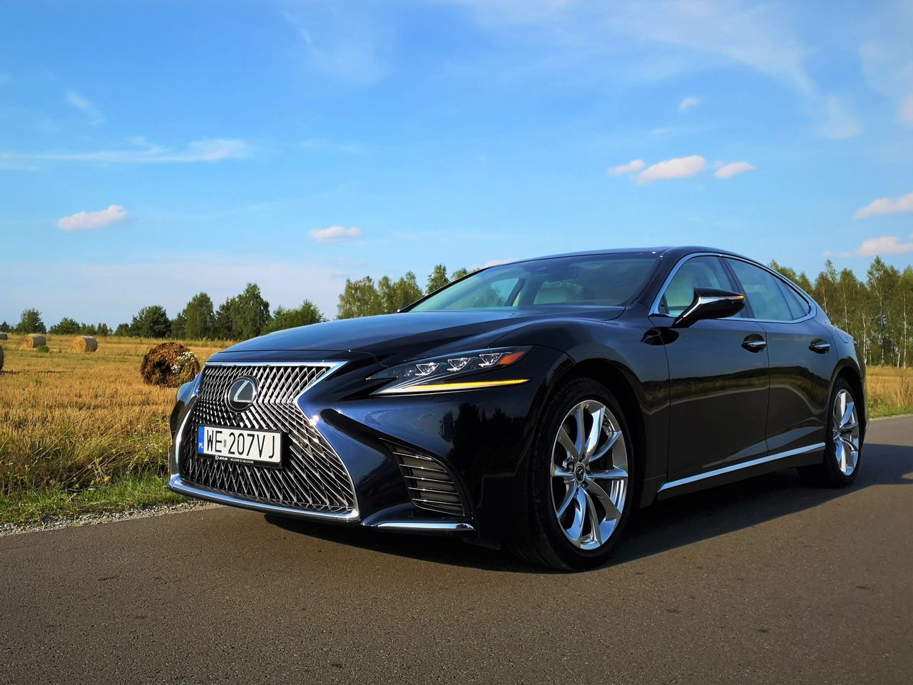 Lexus LS 500 Omotenashi: System audio Mark Levinson i sterowanie za pomocą tabletu