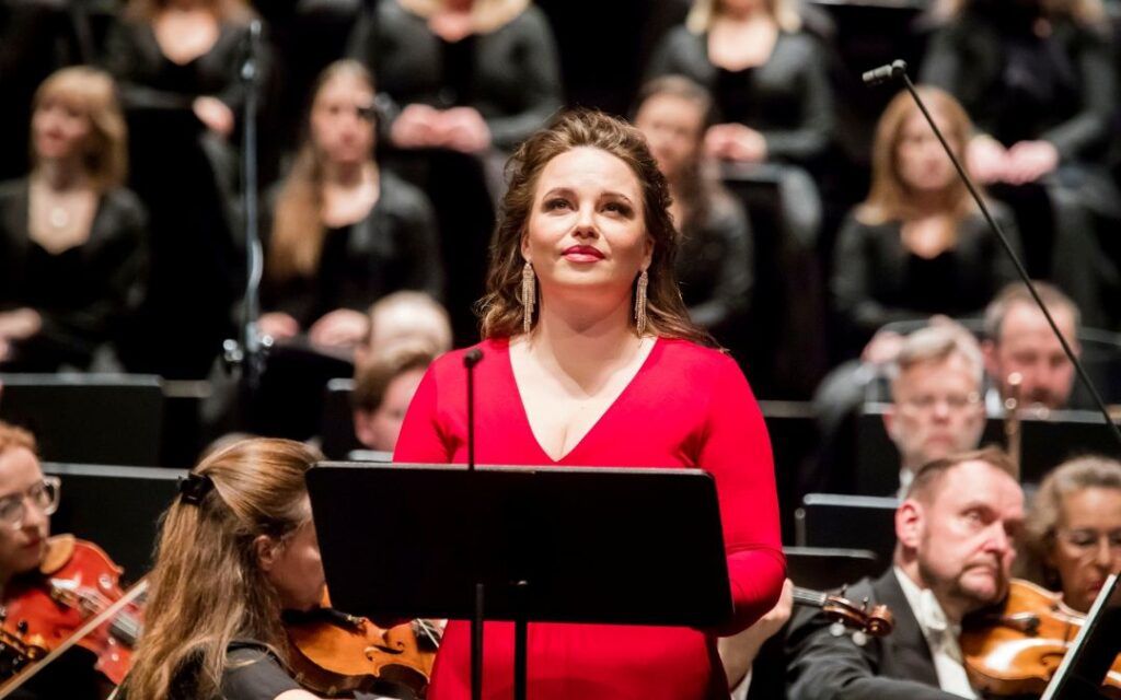 Gabriela Legun jako Julia w koncertowym wykonaniu „Romea i Julii” w Teatrze Wielkim-Operze Narodowej © Krzysztof Bieliński