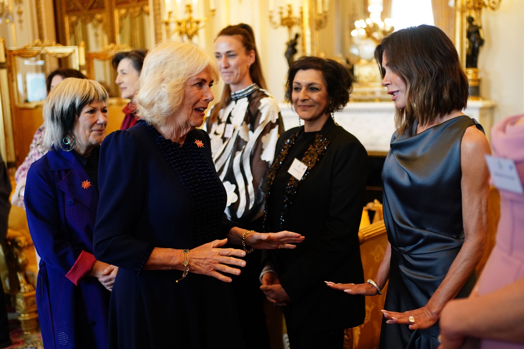 Victoria Beckham spotkała się z królową Camillą