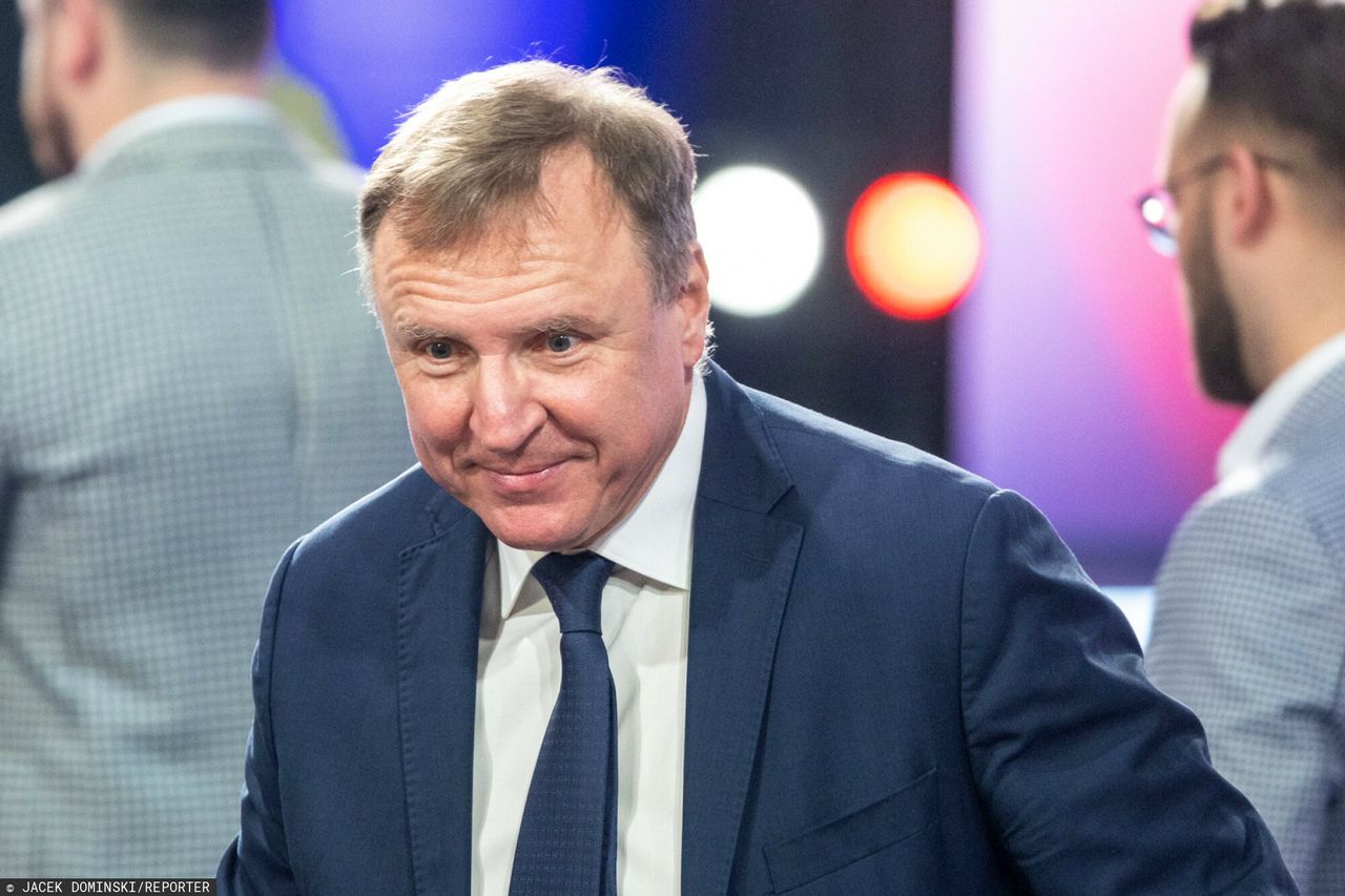 Biedroń podróżował z b. szefem TVP? "Szaleńcze jazdy Jacka Kurskiego"