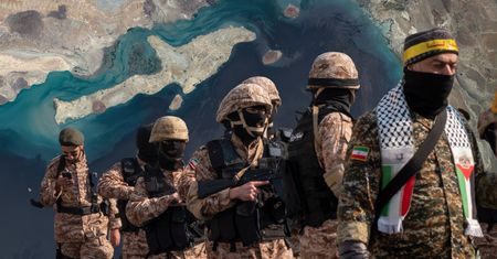 Iran zamknął cieśninę Ormuz. Grozi odcięciem innych "szlaków ropy"