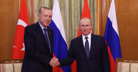 Erdogan przybędzie do Rosji. To oficjalne