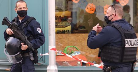 Francja. Atak w Awinionie. Napastnik miał krzyczeć "Allahu Akbar"