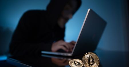 Gigantyczny skok na kryptowaluty – hakerzy ukradli ponad 1 mld złotych