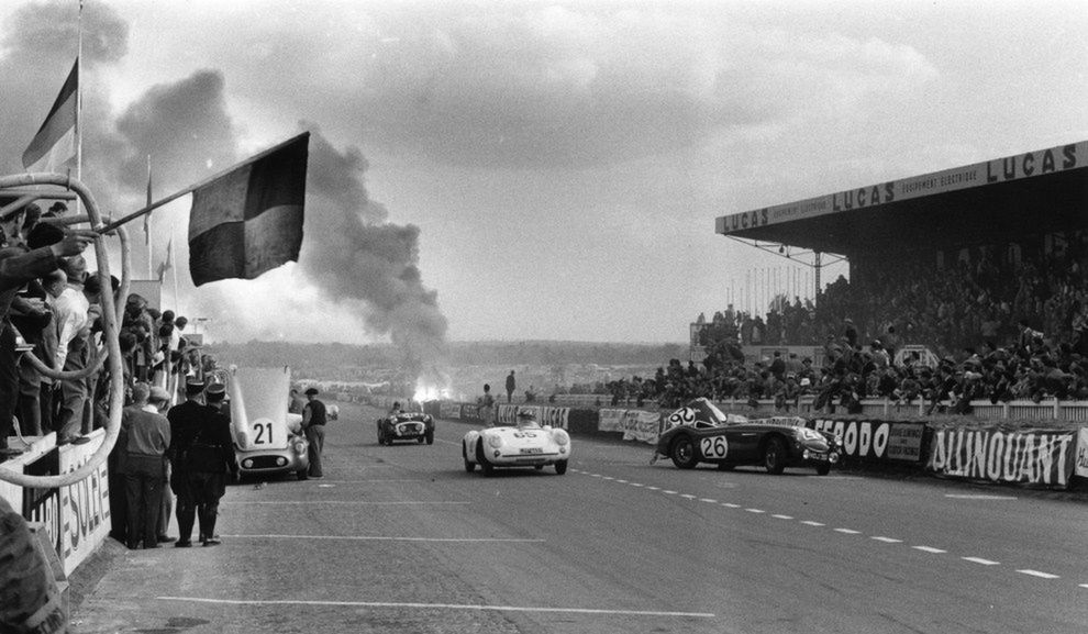 W wypadku z 1955 roku zginęły 83 osoby.