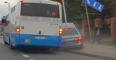 Przerażające nagranie z Katowic. Niektórzy bronią kierowcy audi