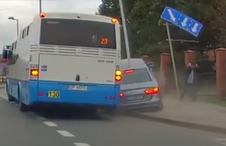 Przerażające nagranie z Katowic. Niektórzy bronią kierowcy audi