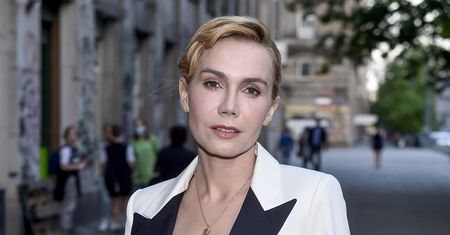 Olga Bołądź na pokazie filmu "Wolka". Postawiła na ekstrawagancką kreację