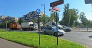 Łódź: Wypadek na al. Śmigłego-Rydza. Auto wjechało w bariery