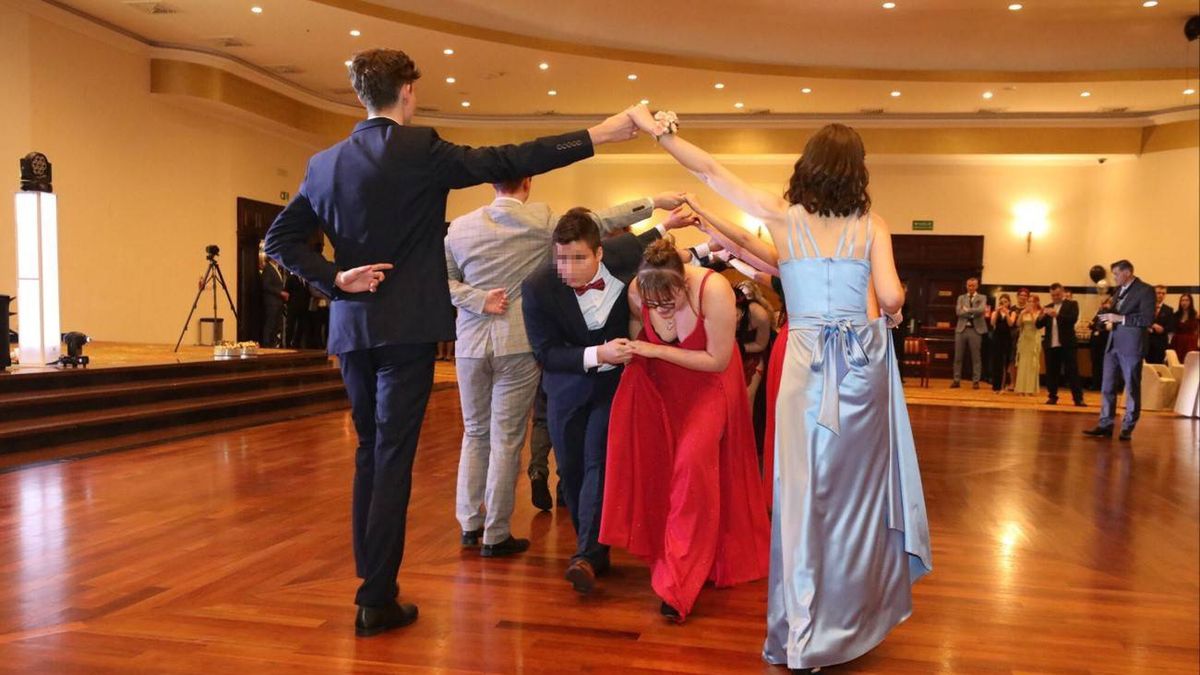 Nawet 4 tys. zł za studniówka. Matka podsumowała koszty