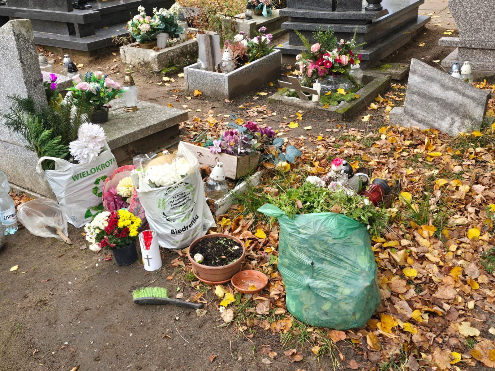 W dniu Wszystkich Świętych można dorobić nawet bez własnej działalności