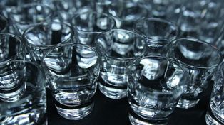 Alkohol łatwiejszy do zdobycia niż leki? Polacy mówią wprost: dość!