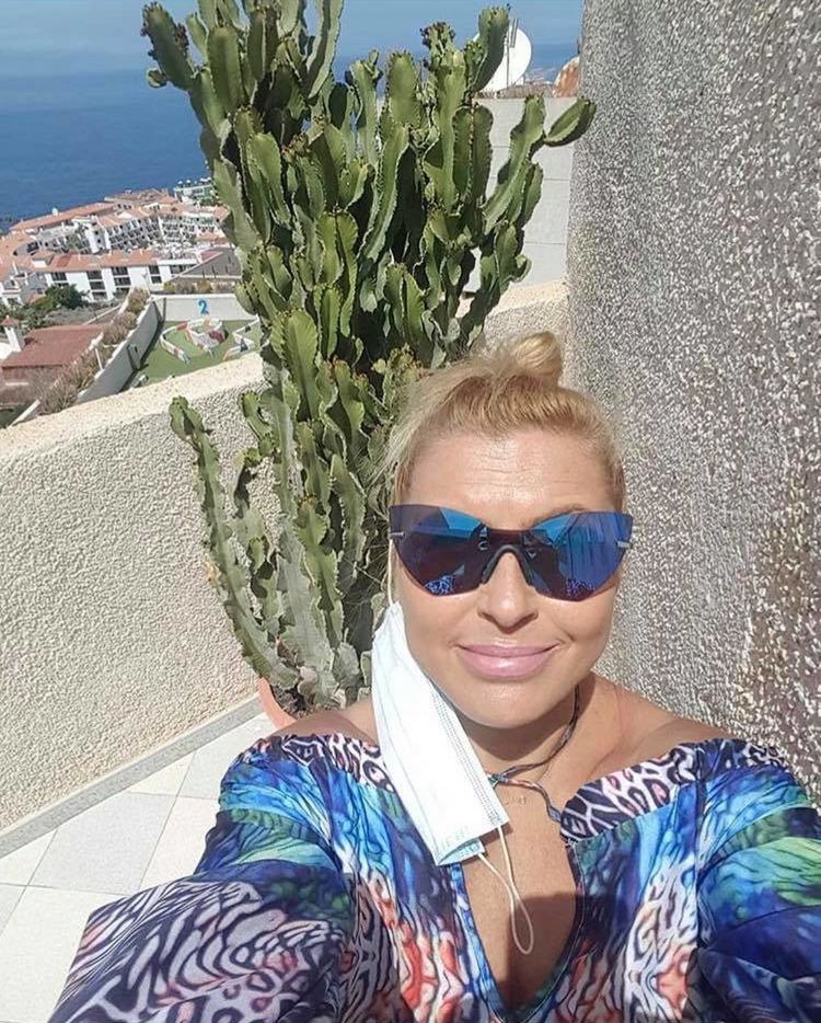 Katarzyna Skrzynecka odpiera zarzuty o hipokryzję ze względu na wyjazd do Hiszpanii
