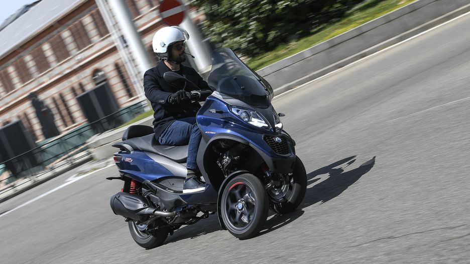 Piaggio MP3 400