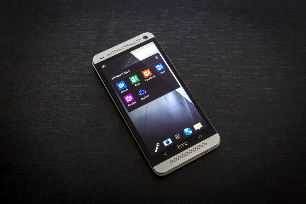 Aplikacje Microsoftu na smartfonie HTC