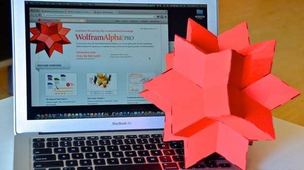 Wolfram Alpha Pro. Co oferuje płatna wersja wyszukiwarki? 1
