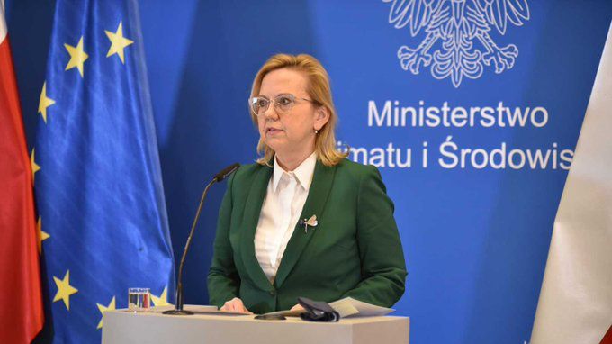 Na zdjęciu minister klimatu Anna Moskwa w trakcie konferencji prasowej